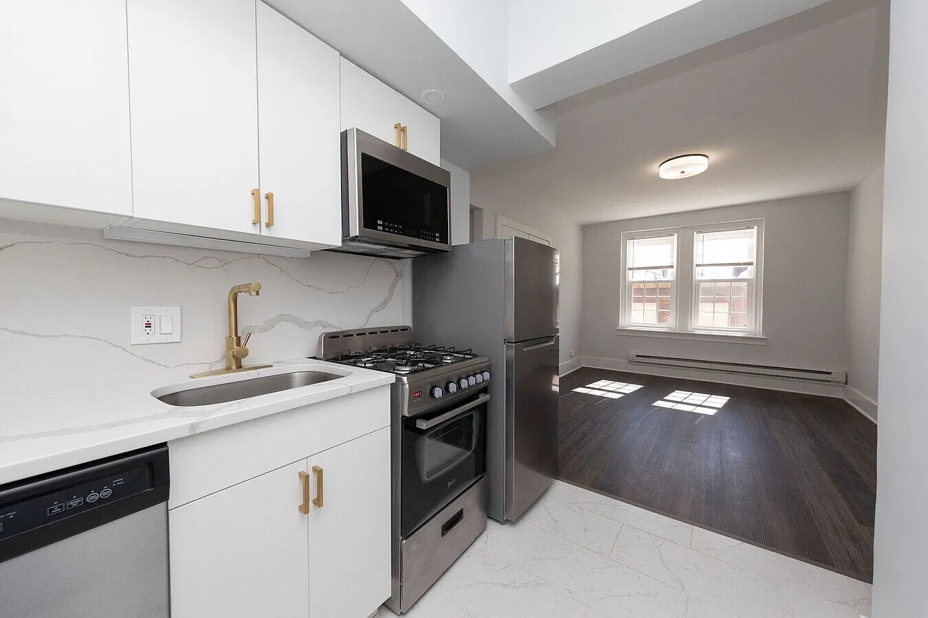 2224 Walnut St — Photo 1