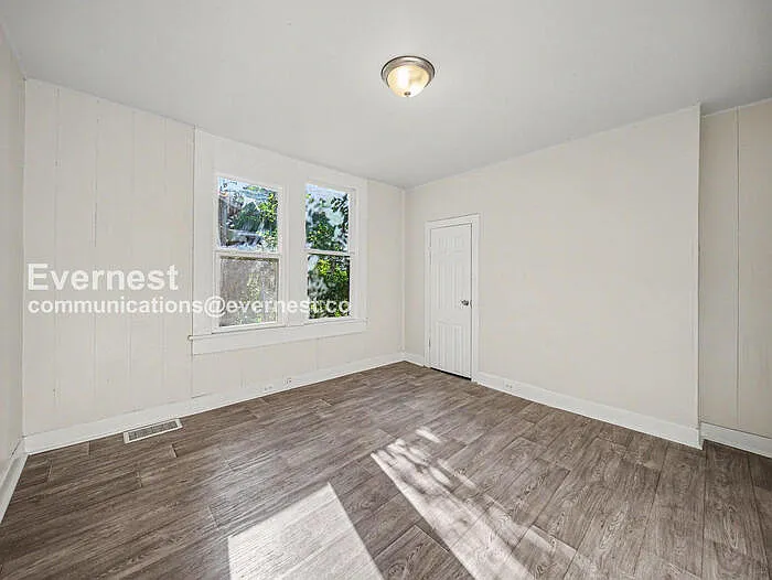 2709 30th St — Photo 19