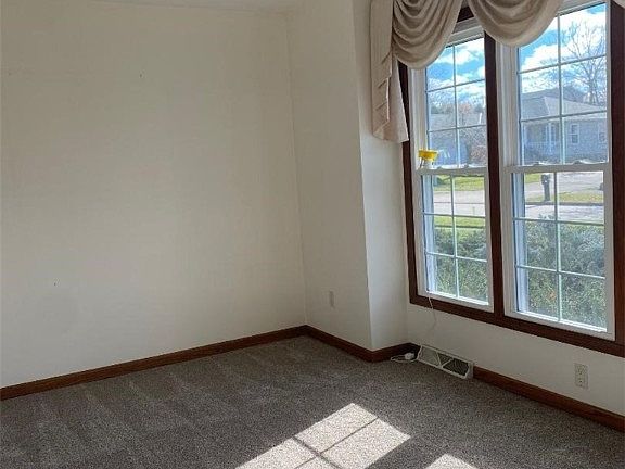 4th image of 4709 Baywood Dr