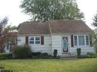 211 W Oxford St, Vineland, NJ 08360