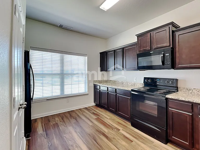 4705 Merchant Trl — Photo 3