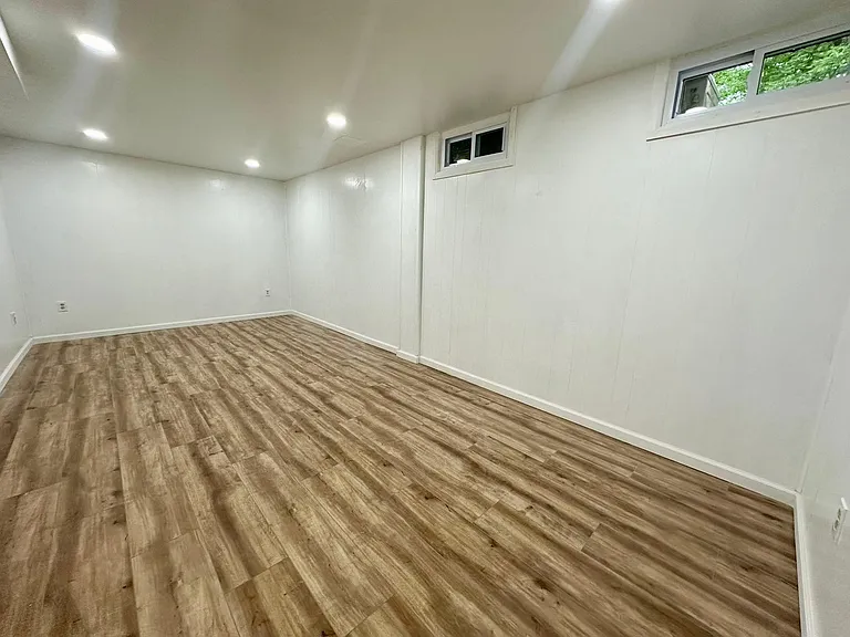 4 Abbey Bridge Ct — Photo 37