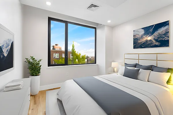 Rented by Safdie Realty Group | media 1