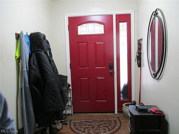 2nd image of 256 Warner Rd