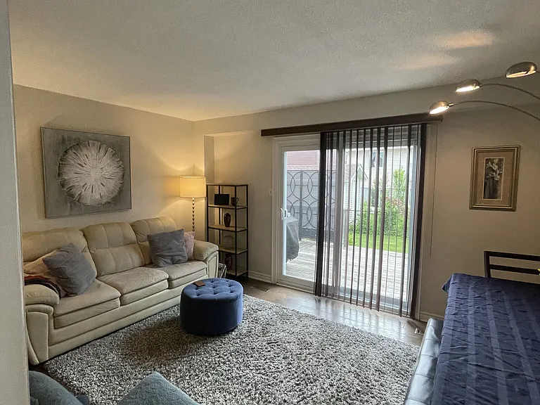 2140 Clipper Cres — Photo 8