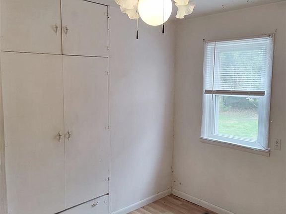 5th image of 4204 Bath Rd