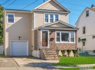 185 Cochran Pl, Valley Stream, NY 11581