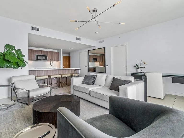 401 N Birch Rd #1001 — Photo 17