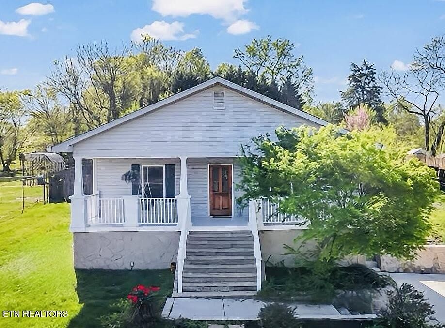 1st image of 2710 Forestdale Ave