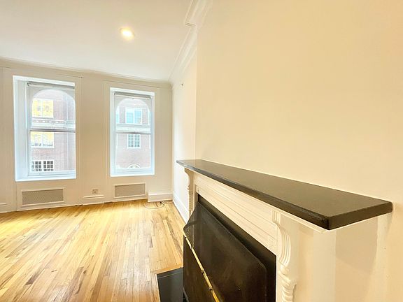 2nd image of 21 E 92nd St #5