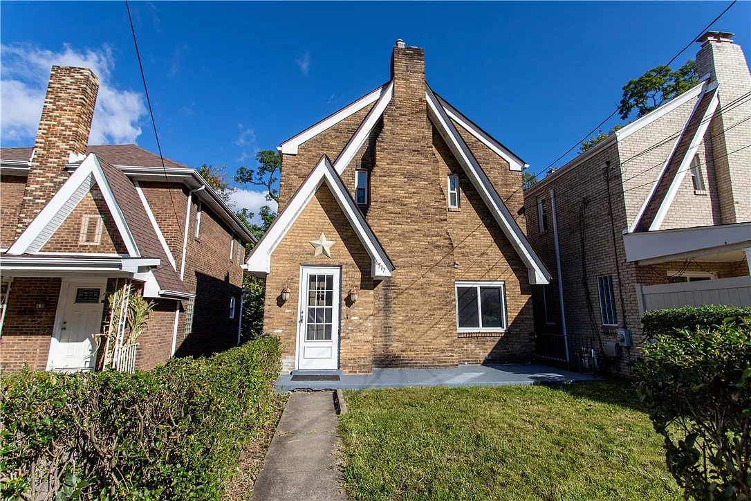 6517 Rosemoor St photo 1