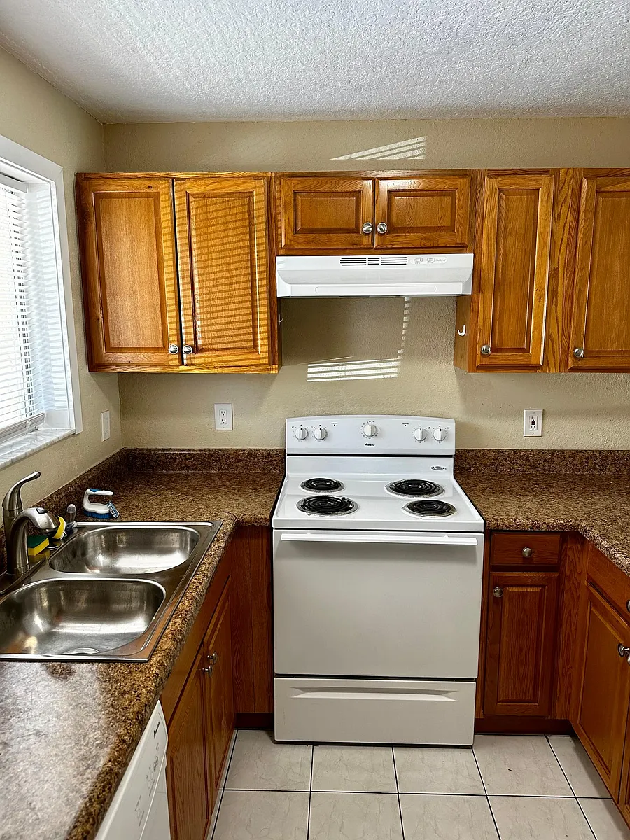Building Photo - 7011 W 29th Ave #124