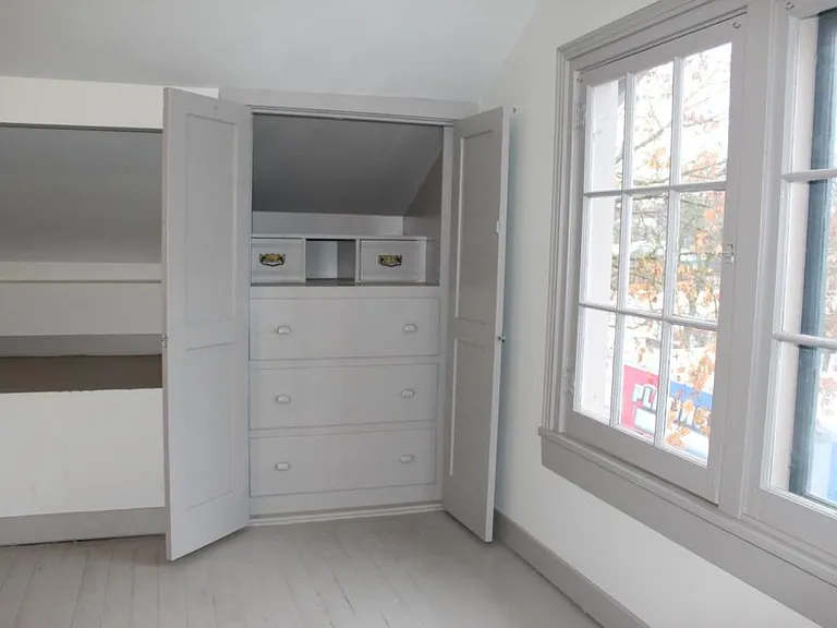 2812 N Washington St — Photo 6
