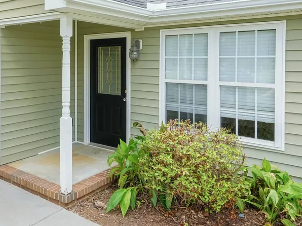 709 Arden St, Burlington, NC 27215