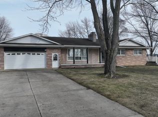 16513 Gasper Rd, Chesaning, MI 48616