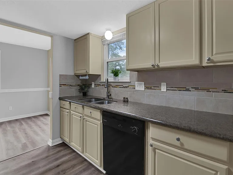20138 Dawn Mist Dr — Photo 12