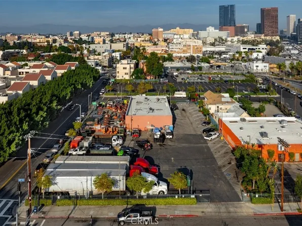 1337 W 11th Pl #30, Los Angeles, CA 90015
