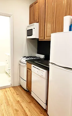 Rented by Compass | media 23