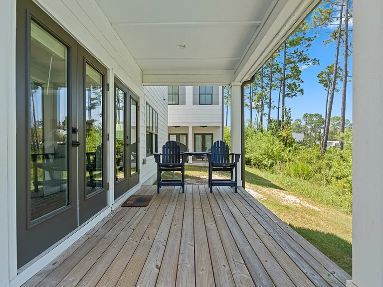 4688 Casablanca Dr — Photo 32