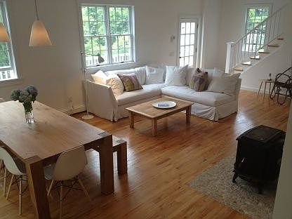 2nd image of 15 Fisher Pl