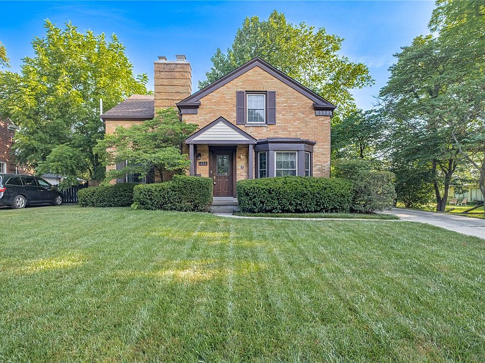 1st image of 233 Patterson Rd