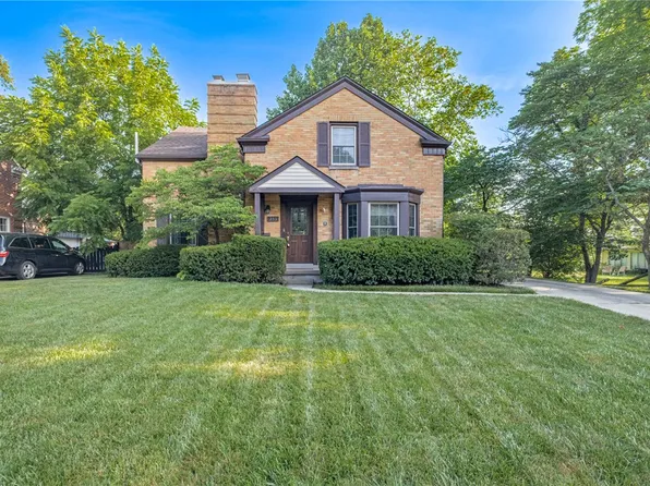 233 Patterson Rd, Dayton, OH 45419
