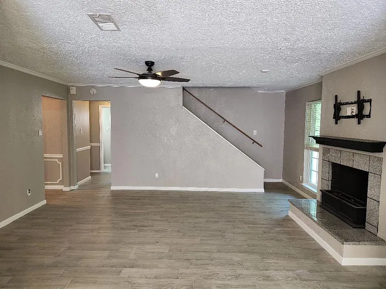 2322 Deer Valley Dr — Photo 17