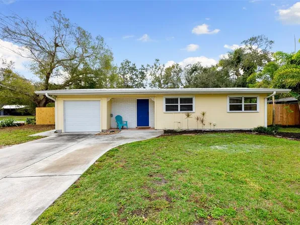 3194 Hatton St, Sarasota, FL 34237