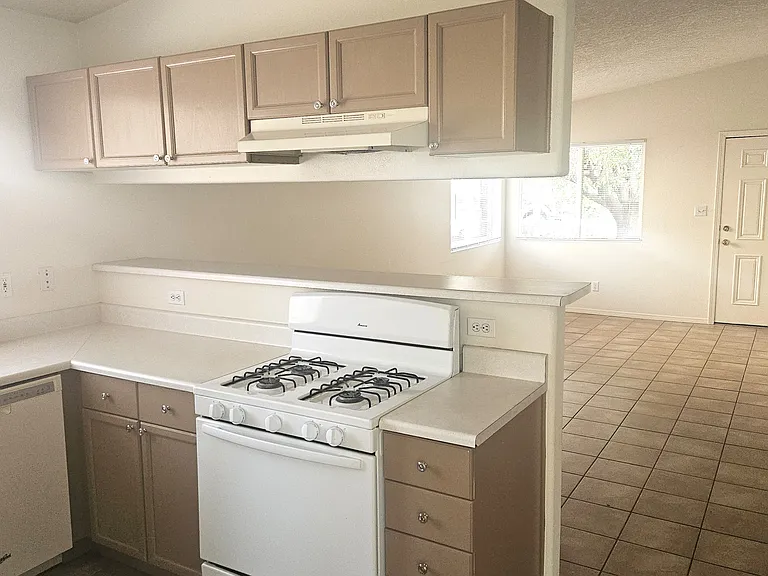 6905 Limestone Ave NE — Photo 19