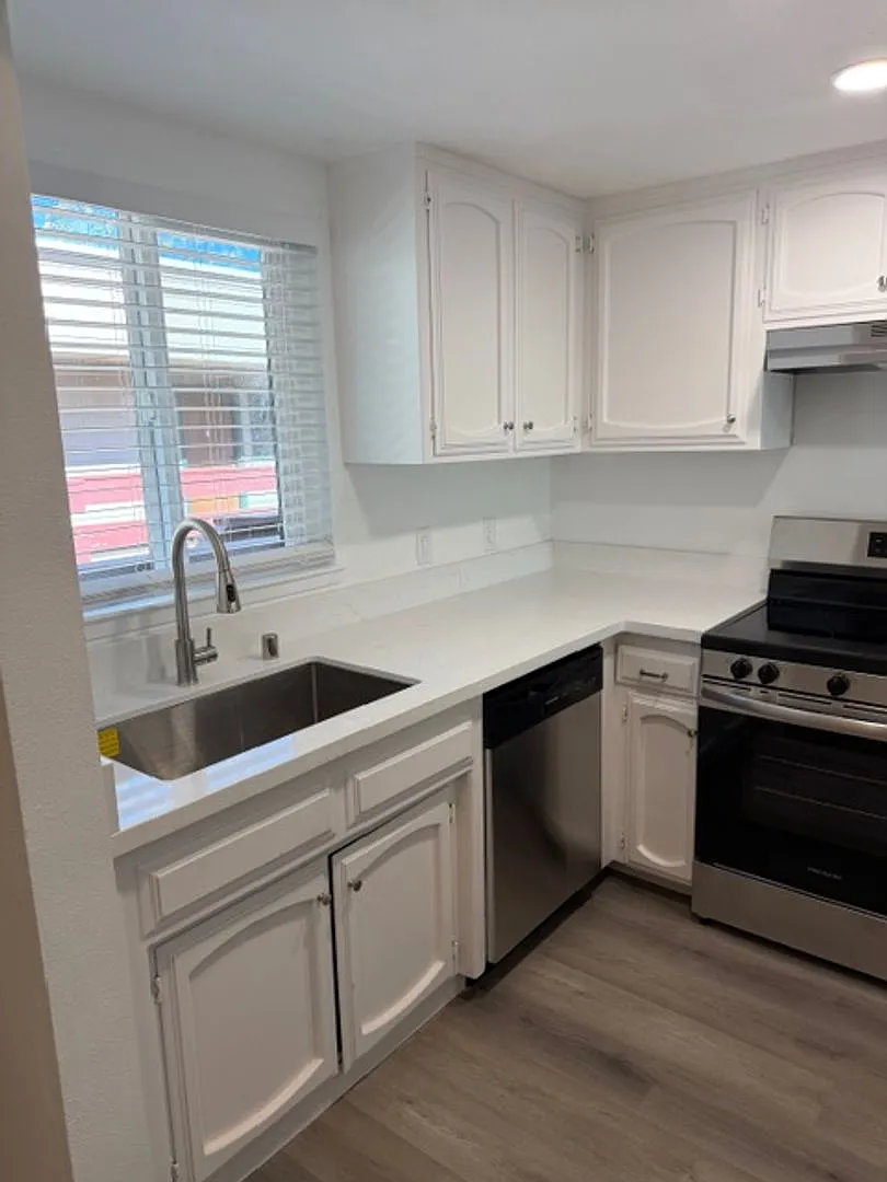 680 Chorro Street, Unit 22 *Room For Rent* — Photo 1