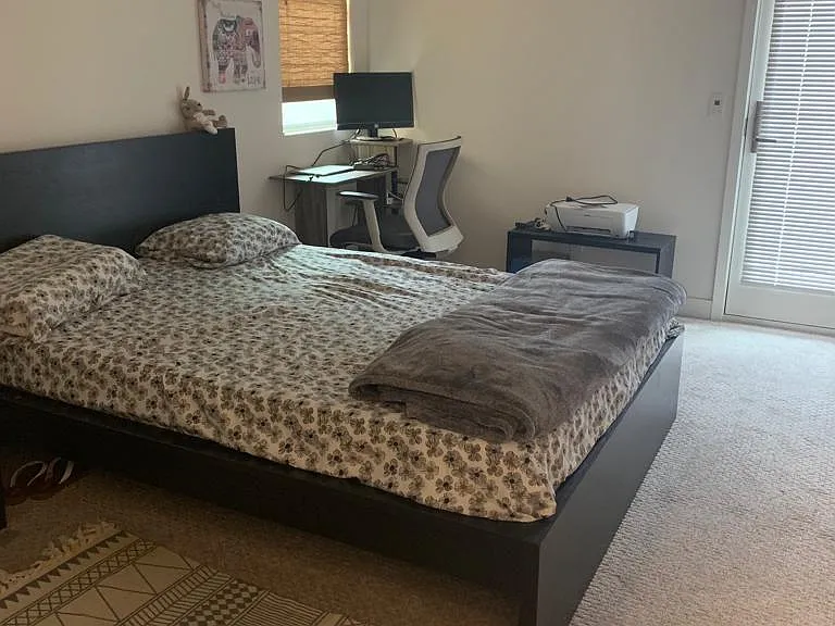 Guest bedroom