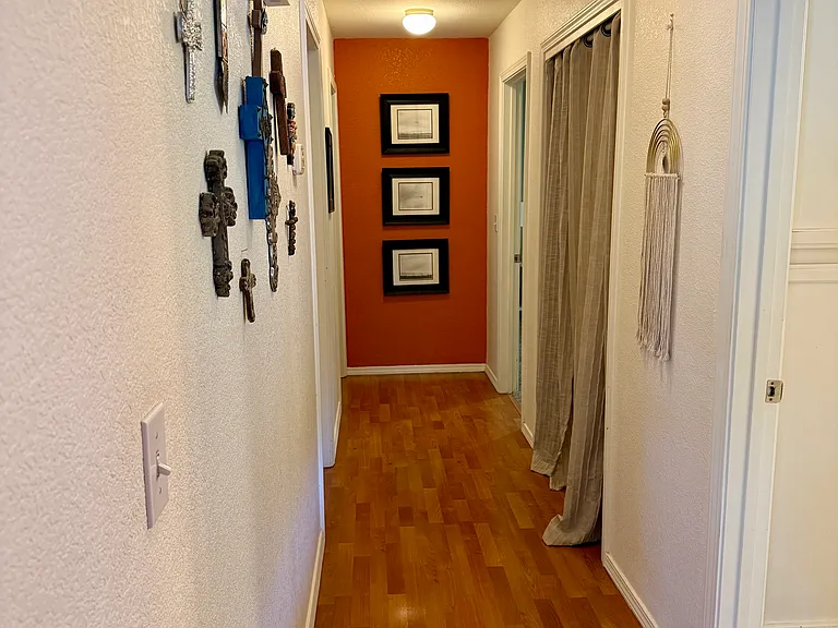 2128 Tiburon Dr — Photo 11