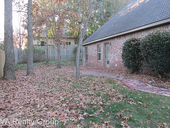 5th image of 1007 NW Provence Pl