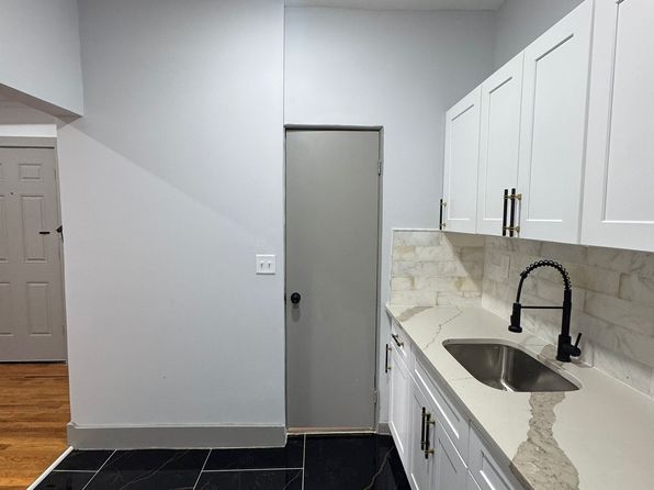 157 Wegman Pkwy FLOOR 1