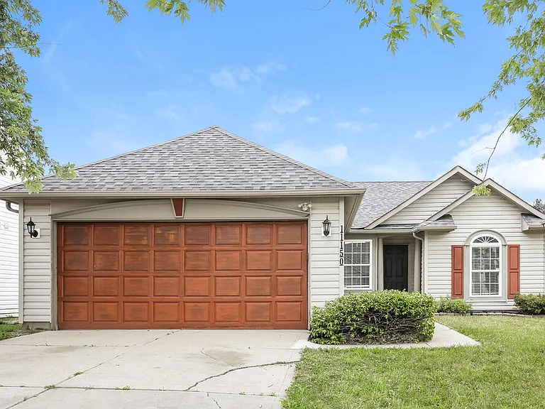 11150 Fall Dr — Photo 1