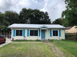 2823 Criswell Ave, Pascagoula, MS 39567