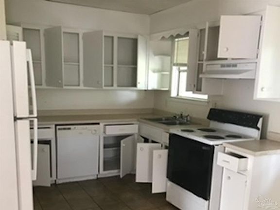 2nd image of 210 Corrydale Dr