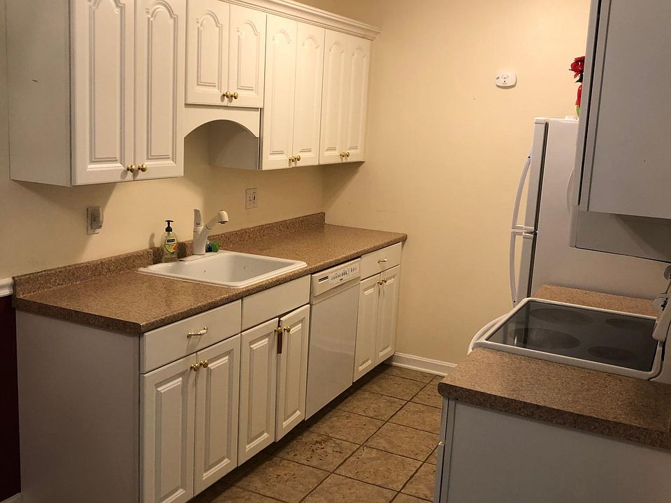 1st image of 16365 Heather Ln APT 103