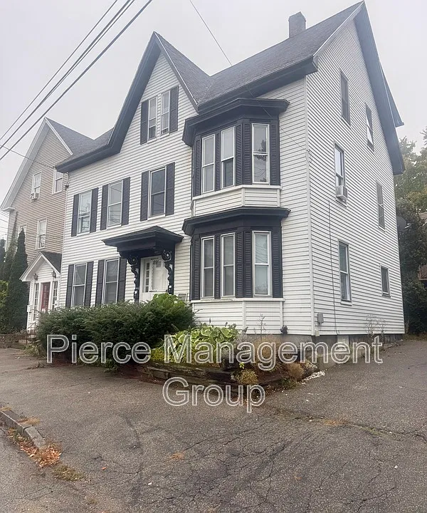283 E High St #3