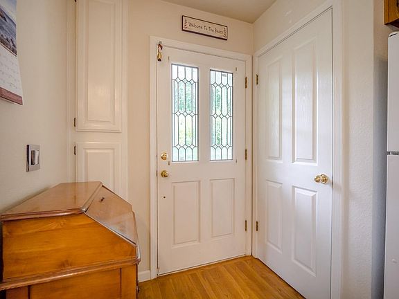 4th image of 613 Encino Dr