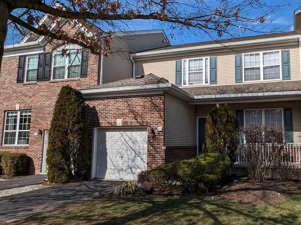 91 Dispatch Dr #256, Washington Crossing, PA 18977