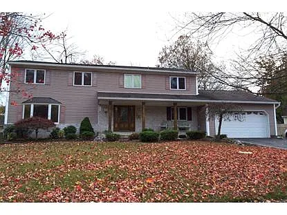 101 Leamoor Dr photo 1