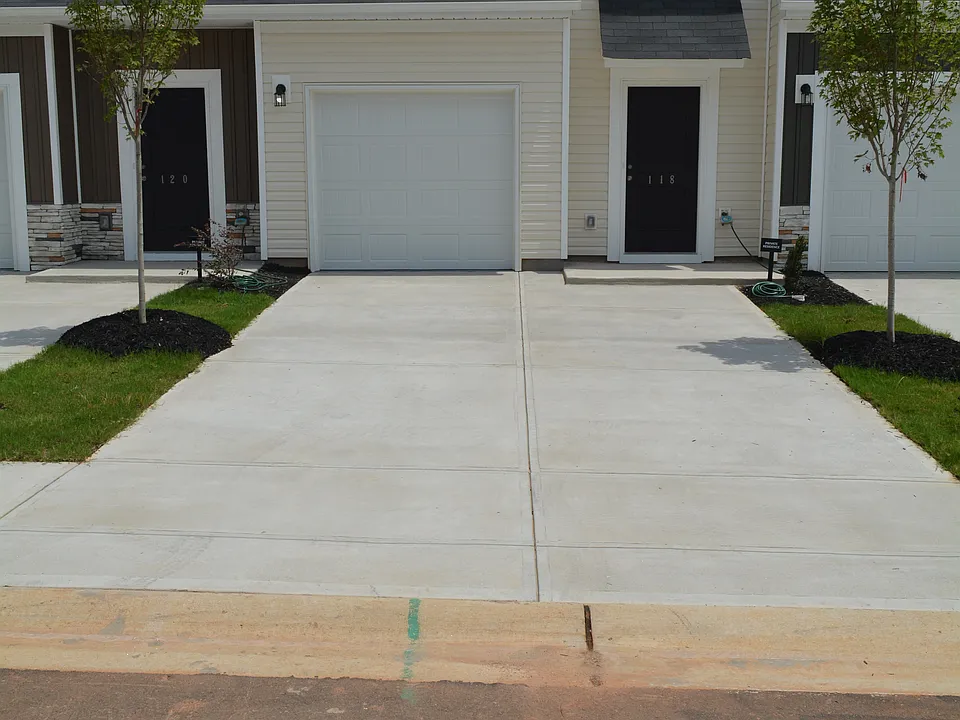 118 Randwick Ln