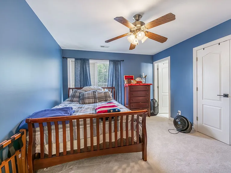 26 Kirby Ln — Photo 28