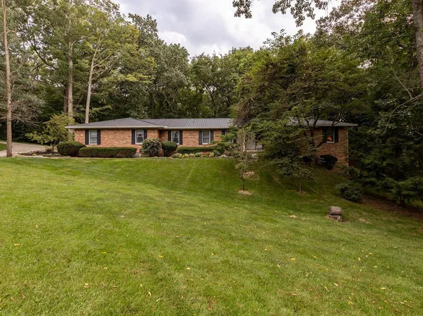 2895 Franchel Ct NW, Lancaster, OH 43130