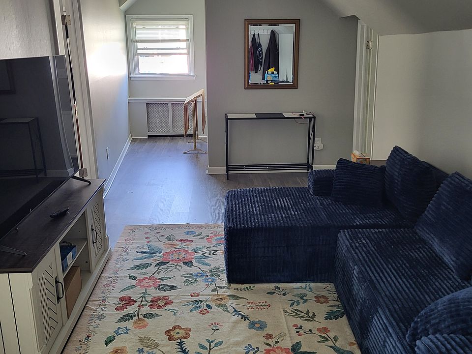 1st image of 26 Selden St