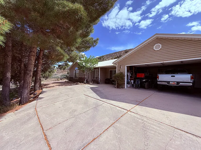 8178 N Diamond Valley Dr — Photo 5