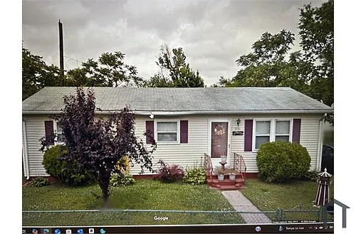 708 Woolford St Photo 1