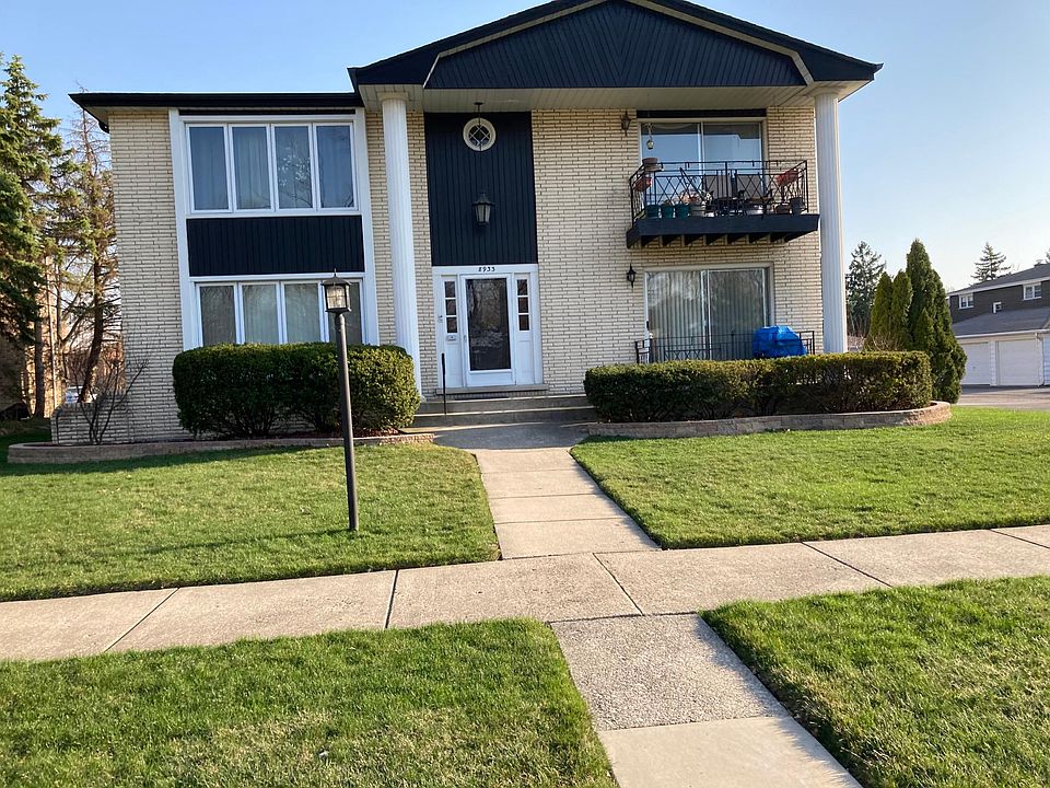 1st image of 8933 W 97th St #1E