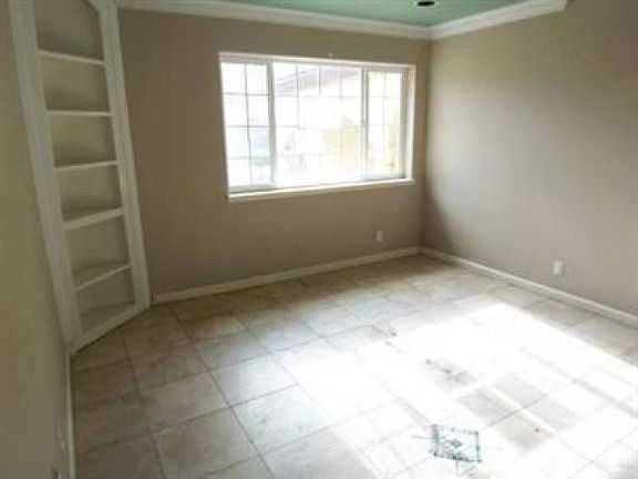 2nd image of 52 Zorba Ct